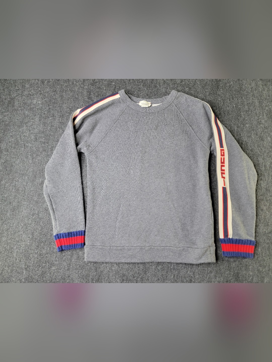 Gucci Kid's Long Sleeve 100% Authentic Sweater Size 10 Gray Red Blue Cotton Boys